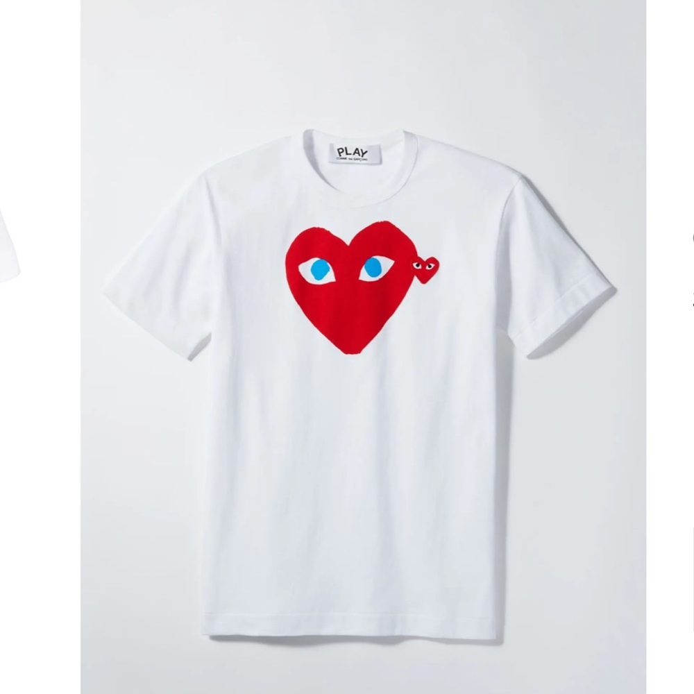 COMME DES GARÇONS PLAY Heart Face Graphic Tee
